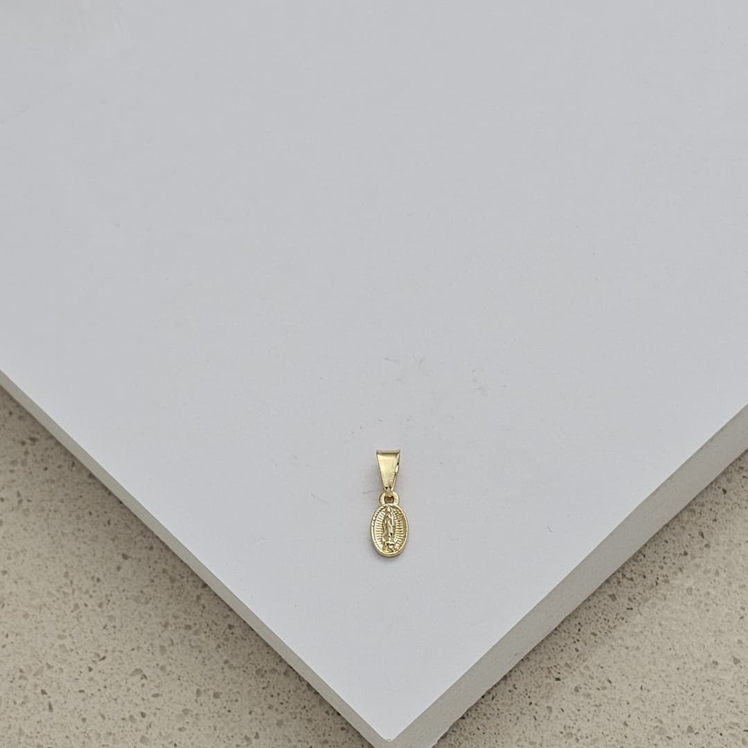 DIJE GUADALUPE BORDE RAYAS 5X14MM