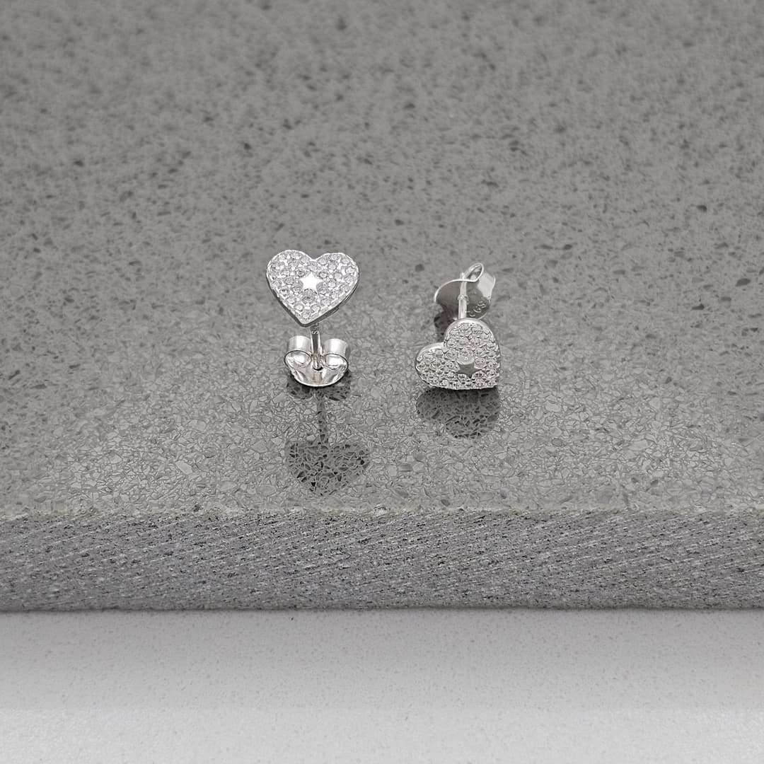 TOPO CORAZON CIRCONES ESTRELLA EN EL MEDIO